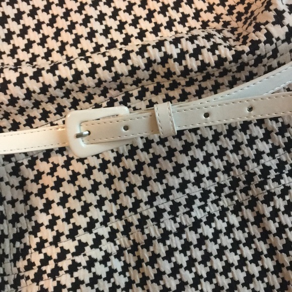 Dress. - Picture 5 of 5